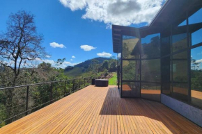 Maravilhosa casa com Cachoeira